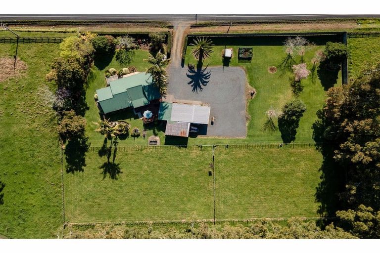 Photo of property in 2487 State Highway 10, Waipapa, Kerikeri, 0295