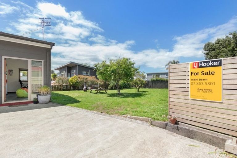 Photo of property in 15a Leo Street, Waihi Beach, 3611
