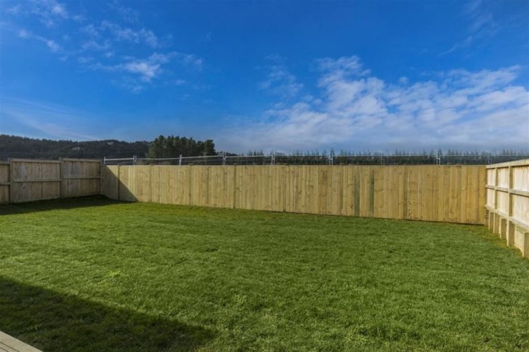 Photo of property in 24 Raymond Grace Avenue, Huapai, Kumeu, 0810