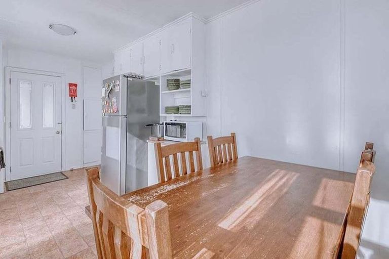 Photo of property in 43 Justine Street, Cannons Creek, Porirua, 5024