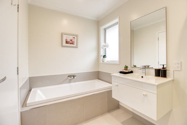 Photo of property in 2 Wiersma Lane, Wigram, Christchurch, 8025