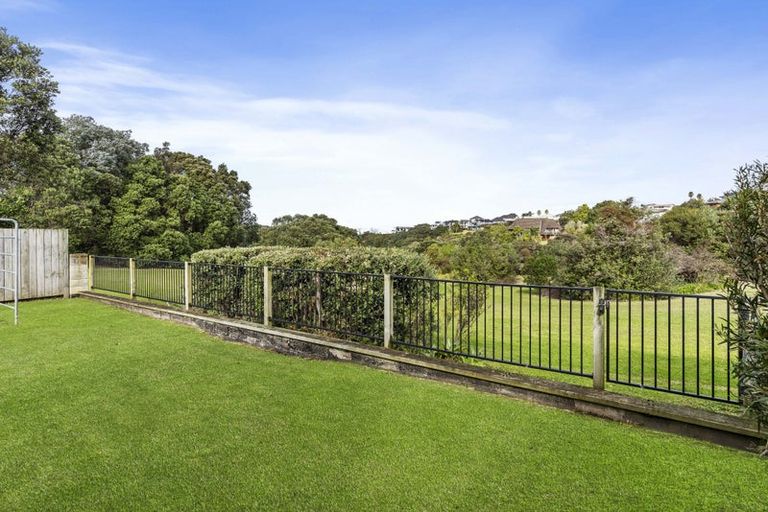 Photo of property in 89 Shakespear Road, Army Bay, Whangaparaoa, 0930