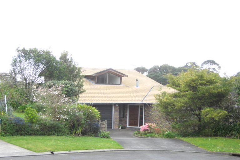 Photo of property in 6 Flight Place, Lower Vogeltown, New Plymouth, 4310