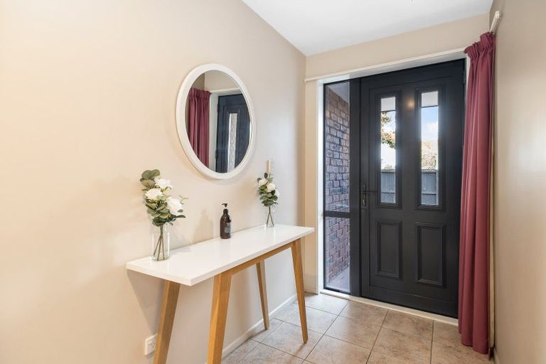 Photo of property in 4 Kennedys Bush Road, Halswell, Christchurch, 8025