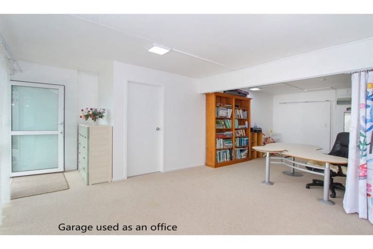 Photo of property in 2/118 Ocean View Road, Northcote, Auckland, 0627