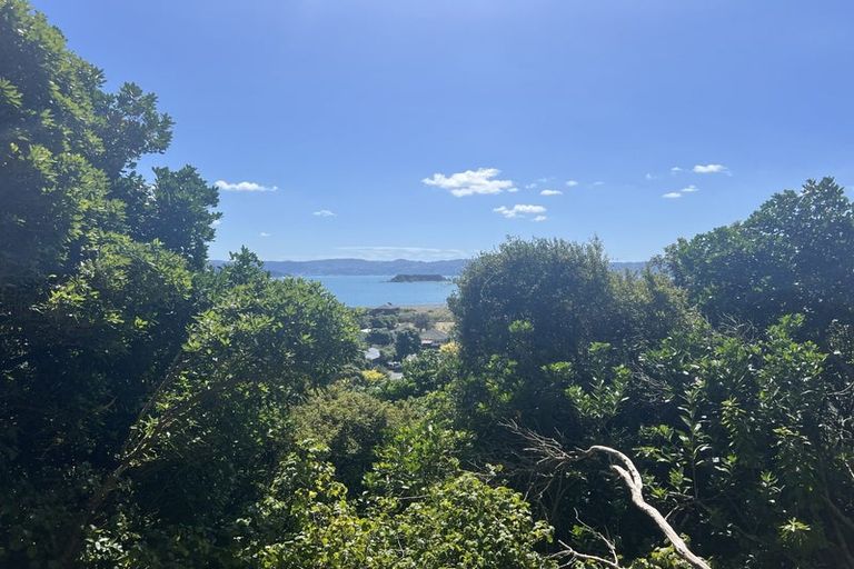 Photo of property in 15 Karaka Street, Eastbourne, Lower Hutt, 5013