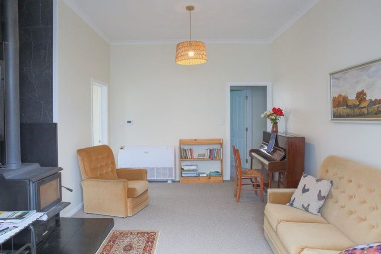 Photo of property in 11 Boyne Street, Clifton, Invercargill, 9812