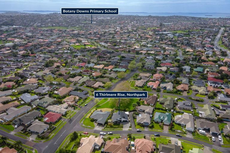 Photo of property in 6 Thirlmere Rise, Northpark, Auckland, 2013