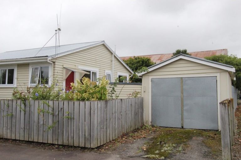Photo of property in 15 Kiwi Street, Pahiatua, 4910
