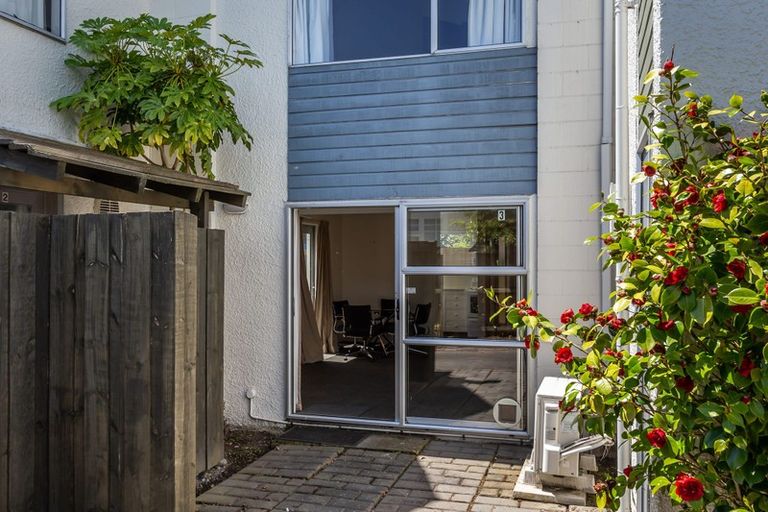 Photo of property in 3/12 Berry Street, St Albans, Christchurch, 8014