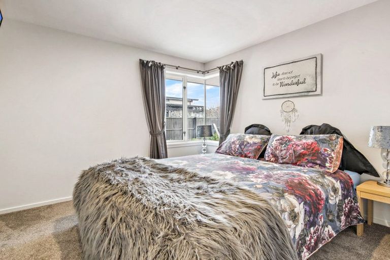 Photo of property in 28 Brightstone Crescent, Aranui, Christchurch, 8061