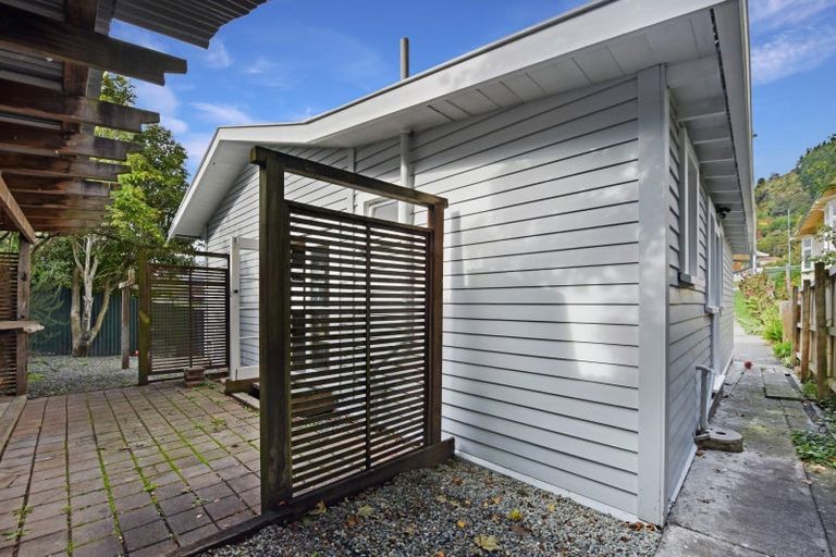 Photo of property in 76 Waimea Road, Nelson South, Nelson, 7010