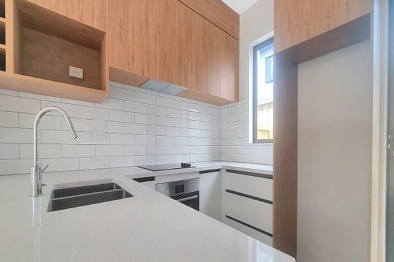 Photo of property in 5/22 Coniston Avenue, Te Atatu South, Auckland, 0610