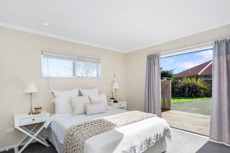 Photo of property in 10 Carlsberg Place, Papamoa Beach, Papamoa, 3118