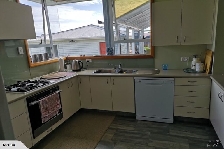 Photo of property in 81 Weld Street, Hokitika, 7810
