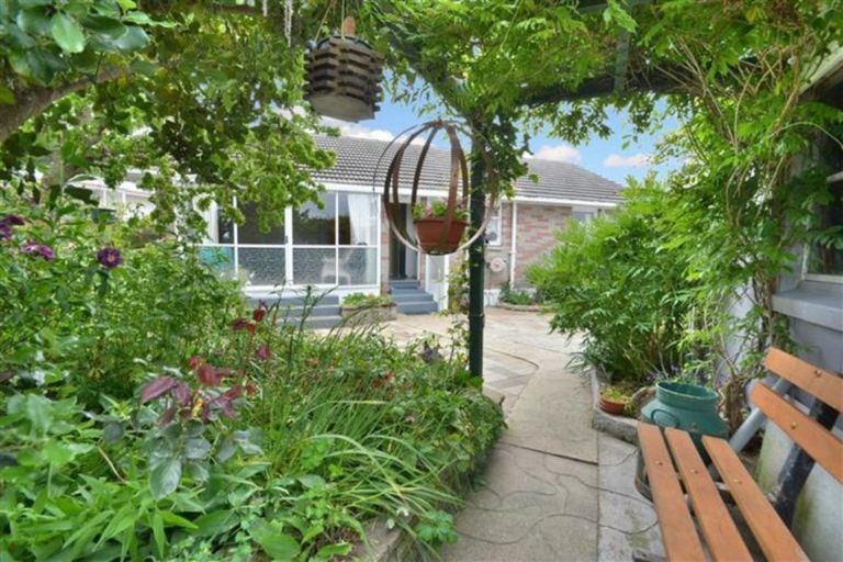 Photo of property in 20 Shulma Street, Abbotsford, Dunedin, 9018