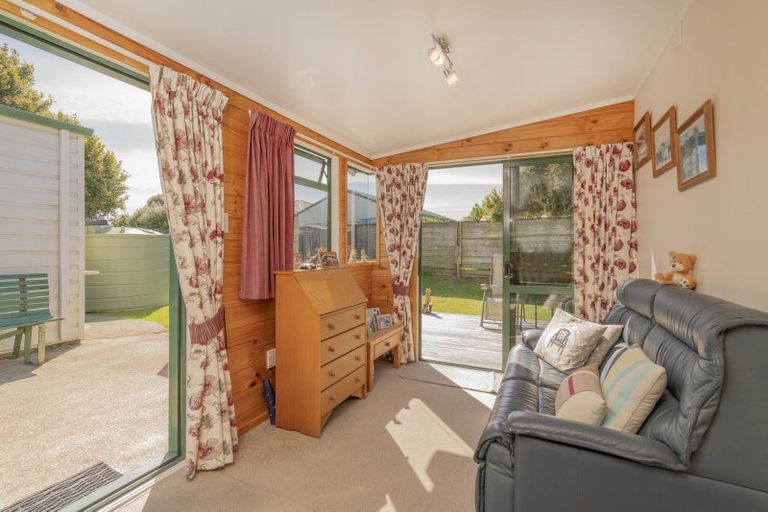 Photo of property in 31 Whitby Avenue, Whitianga, 3510