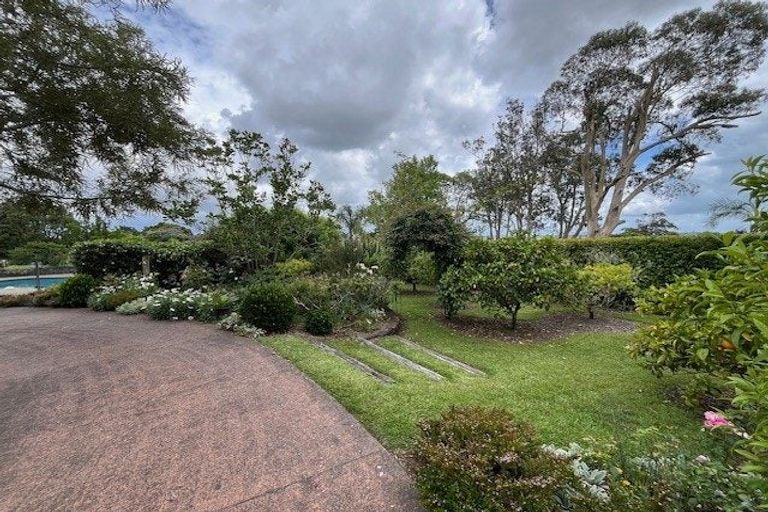 Photo of property in 336 Point View Drive, Shamrock Park, Auckland, 2016