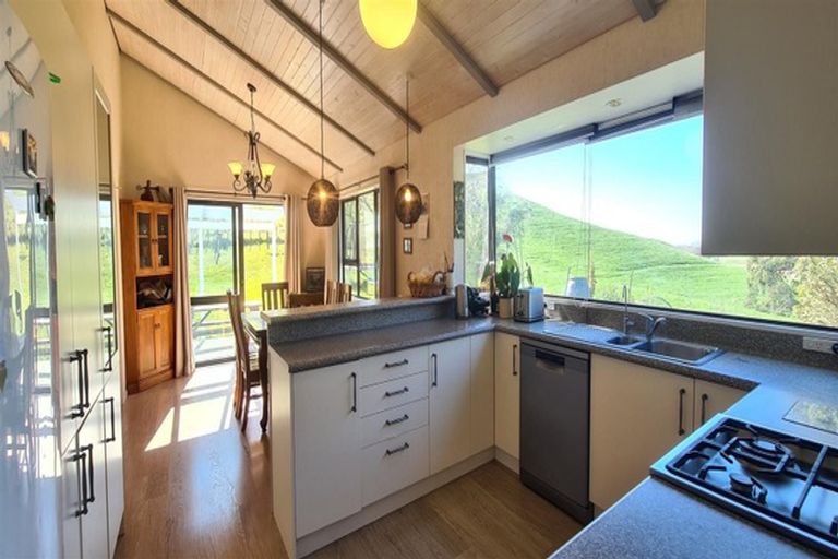 Photo of property in 814 State Highway 2, Pakipaki, Hastings, 4178