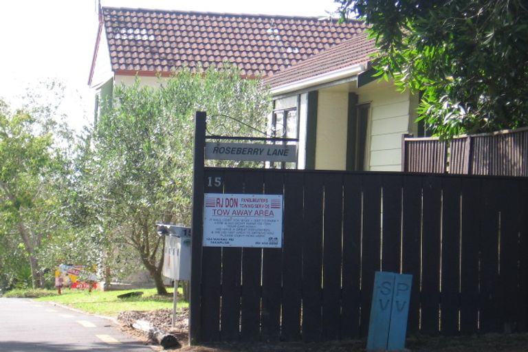 Photo of property in 1/15 Roseberry Avenue, Birkenhead, Auckland, 0626