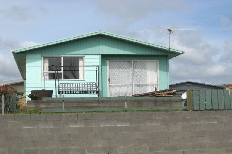 Photo of property in 46 Gold Street, Waitara, 4320