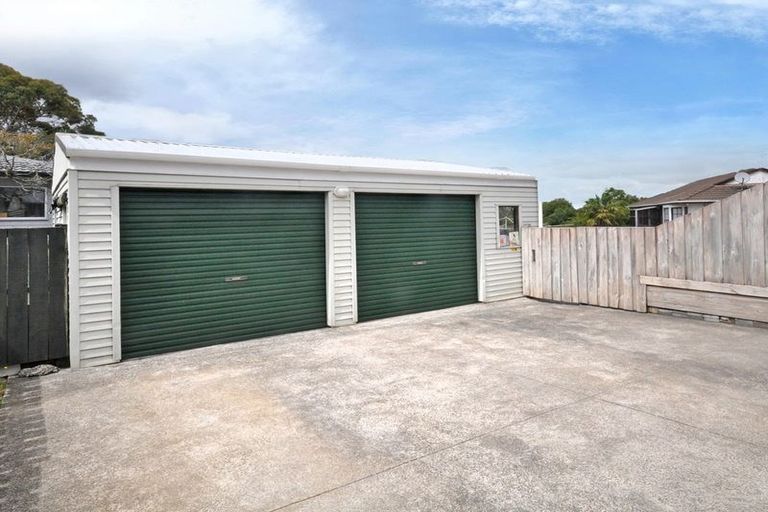 Photo of property in 4 Southview Place, Wattle Downs, Auckland, 2102