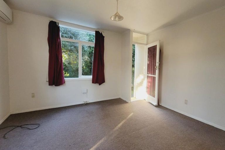 Photo of property in 4a Anthony Street, Tawa, Wellington, 5028