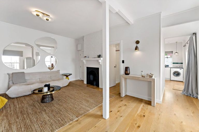 Photo of property in 65 Marine Parade, Herne Bay, Auckland, 1011