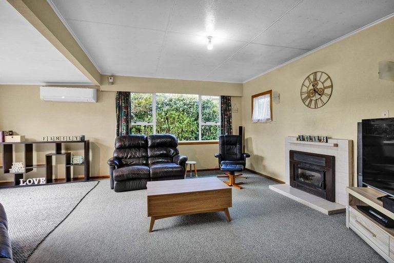 Photo of property in 130 Fairfield Road, Hawera, 4610