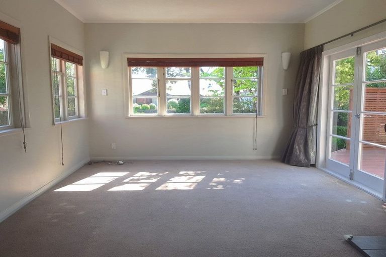 Photo of property in 23 Vincent Street, Waterloo, Lower Hutt, 5011