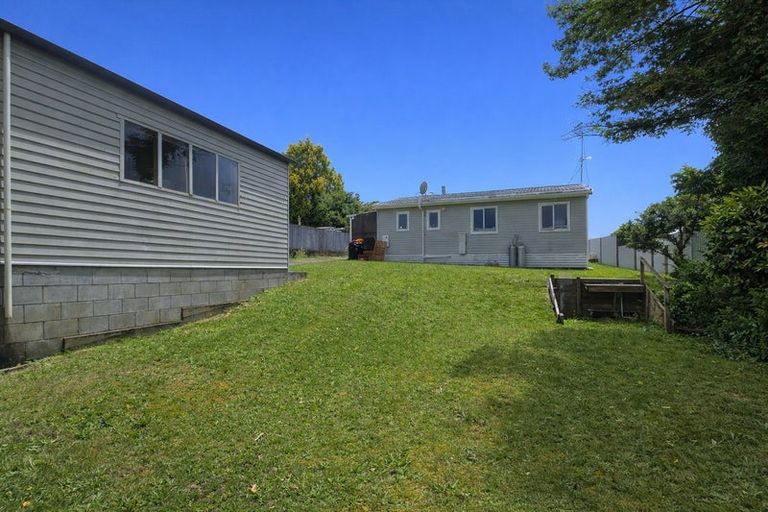 Photo of property in 16 Esk Crescent, Tokoroa, 3420