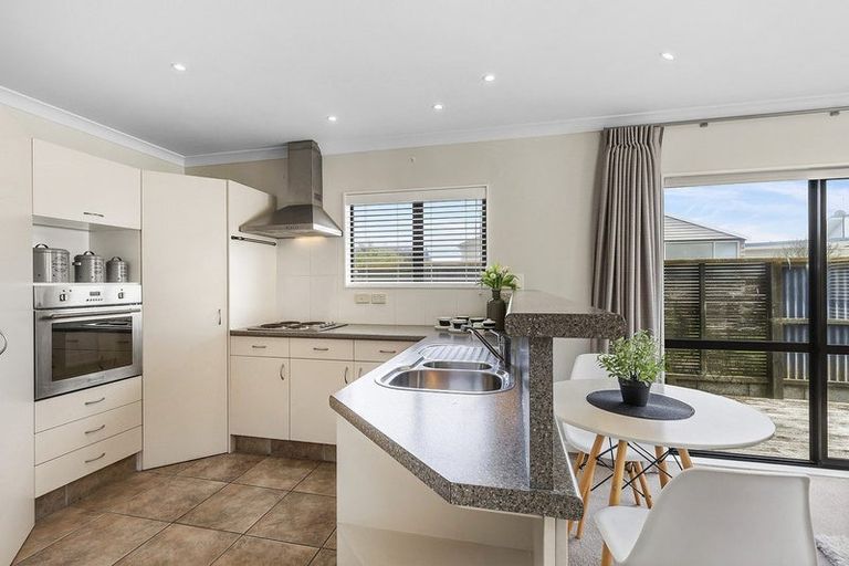 Photo of property in 13 Bay Drive, Titahi Bay, Porirua, 5022