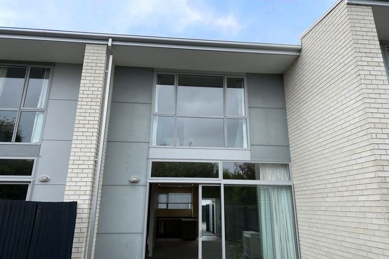 Photo of property in 62 Fairfield Avenue, Addington, Christchurch, 8024