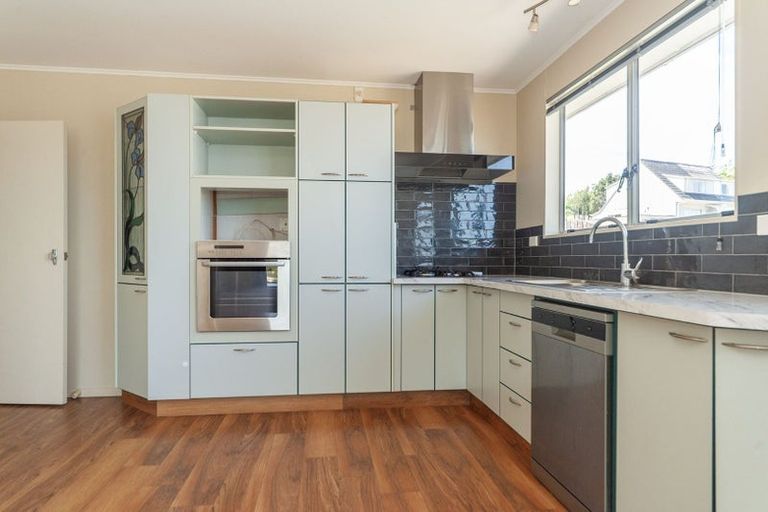 Photo of property in 46 Cypress Drive, Maungaraki, Lower Hutt, 5010