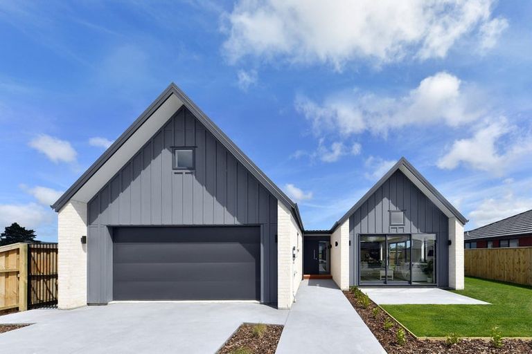 Photo of property in 44 Blue Jacket Drive, Halswell, Christchurch, 8025