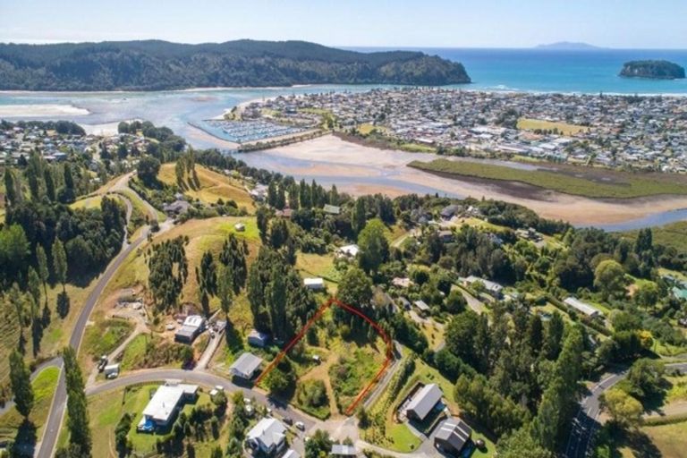 Photo of property in 14 Manuka Drive, Whangamata, 3691