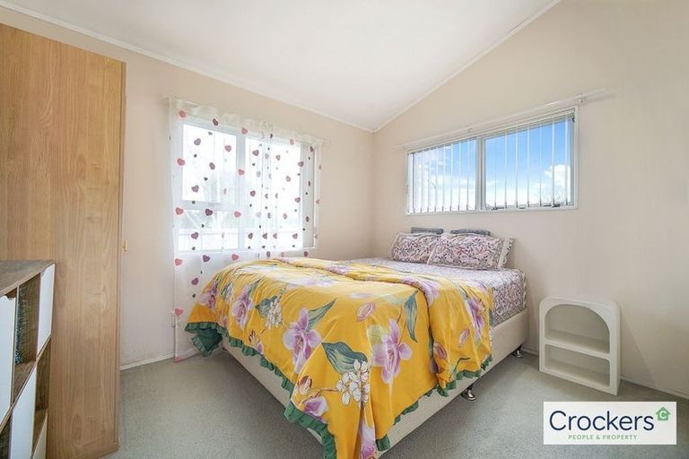 Photo of property in 1/106 Prince Regent Drive, Half Moon Bay, Auckland, 2012