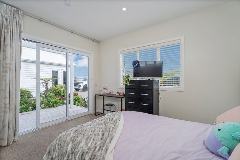 Photo of property in 11 Onerere Drive, Whitianga, 3510