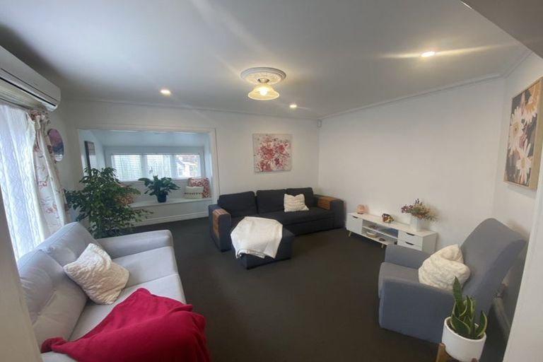 Photo of property in 2/40 Killarney Avenue, Torbay, Auckland, 0630