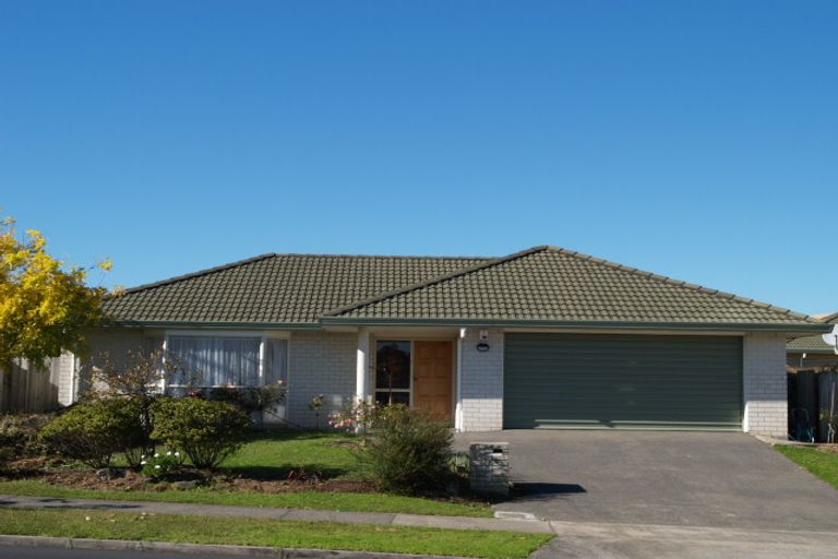 Photo of property in 62 Millhouse Drive, Northpark, Auckland, 2013