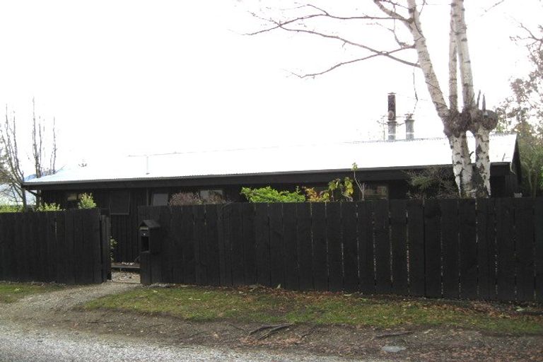 Photo of property in 15 Collins Street, Wanaka, 9305