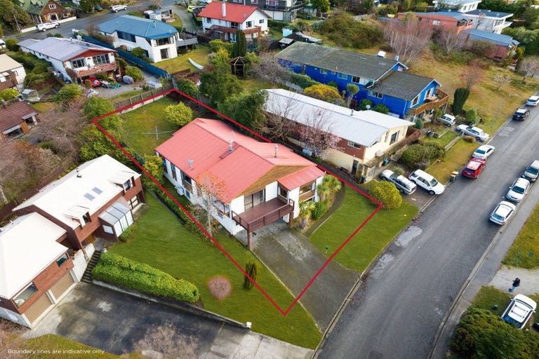 Photo of property in 8 Avalon Crescent, Fernhill, Queenstown, 9300