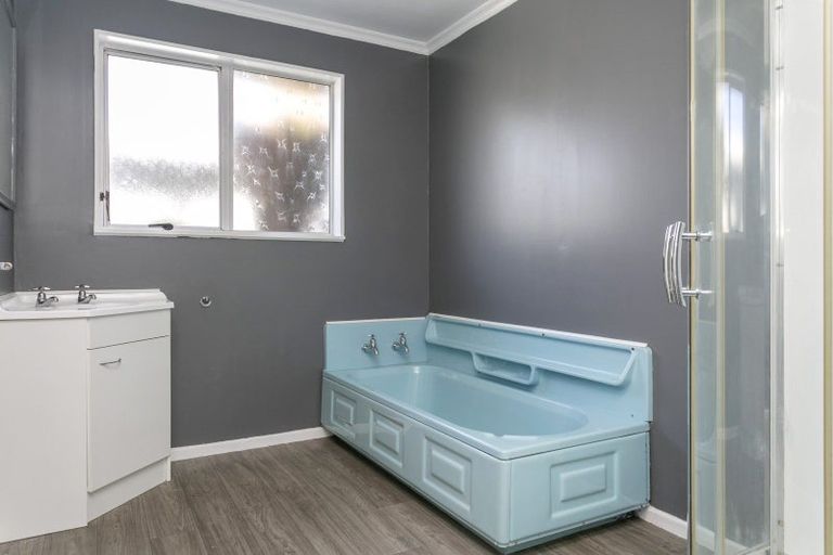 Photo of property in 2 Arthur Crescent, Hilltop, Taupo, 3330