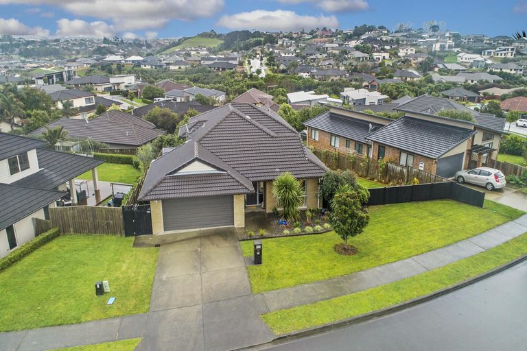 Photo of property in 30 Twomey Drive, Pukekohe, 2120