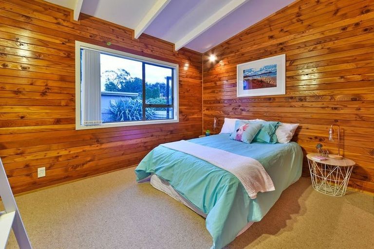 Photo of property in 23 Bluewater Place, Wattle Downs, Auckland, 2103