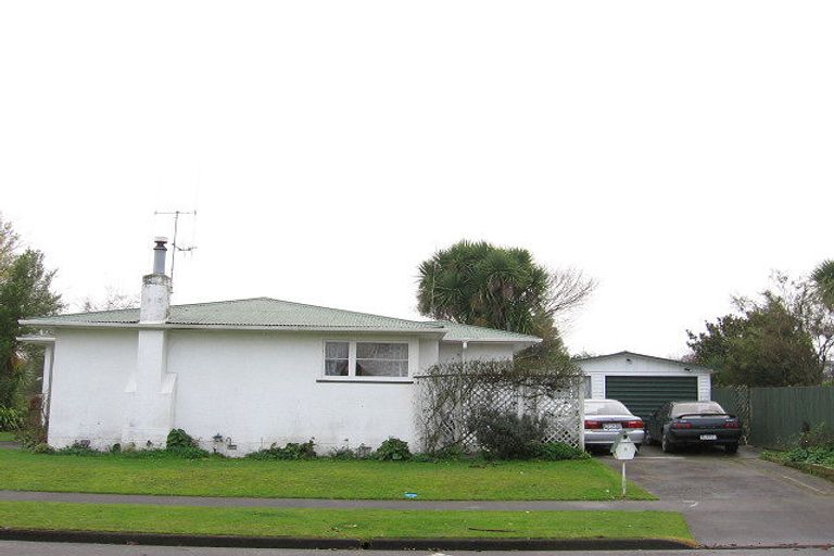 Photo of property in 1 Conway Place, Terrace End, Palmerston North, 4410
