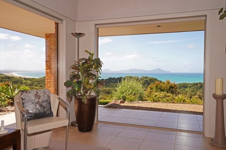 Photo of property in 978 Cove Road, Waipu, 0582