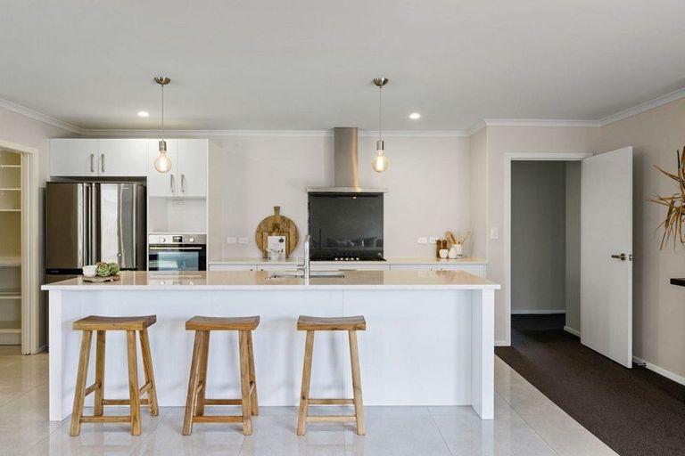 Photo of property in 67 Jarrett Terrace, Leamington, Cambridge, 3432