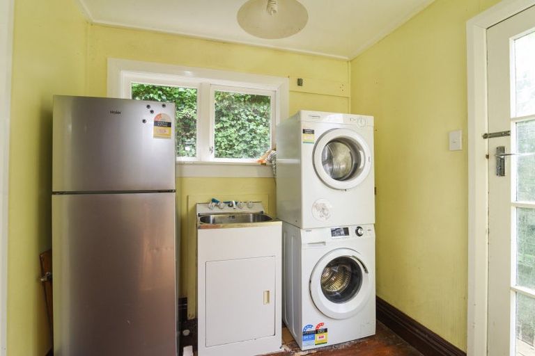 Photo of property in 70 Gladstone Road, Dalmore, Dunedin, 9010