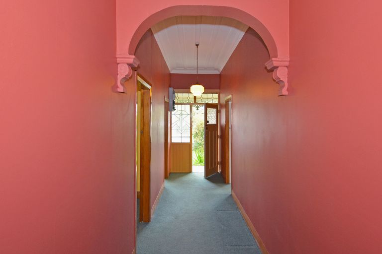 Photo of property in 17 West Avenue, Saint Clair, Dunedin, 9012